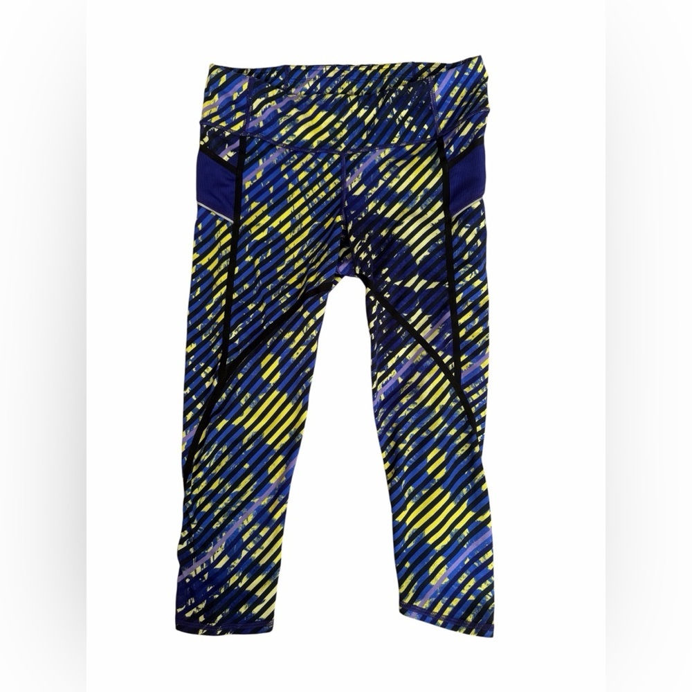 Athleta Blue and Yellow Patterned Capris - Picture 3 of 9